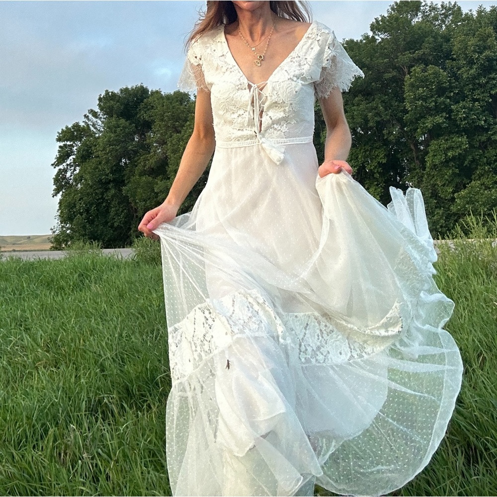 White Boho 🌾🫶🏼🤍 Lace Maxi dress